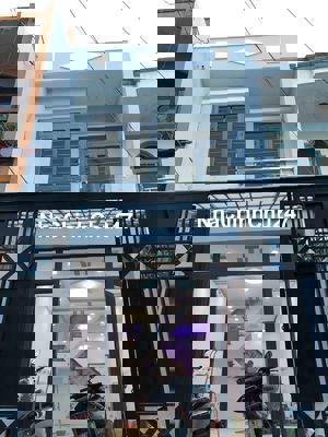 Nhà chính chủ . Quang Trung p11 GV 
DT: 3.6x16 Nở hậu 3.9m  cn 64m²