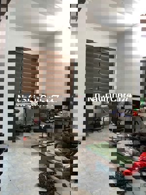 Bán Nhà Kiêu Kỵ 70m 3 Tầng Ô tô Tránh Gần Ngay Chợ Kiêu Kỵ giá 6.9 tỷ