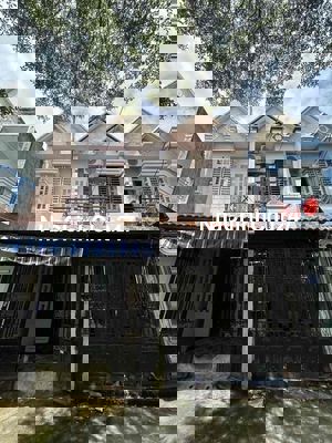 Nhà cặp Sổ riêng, Lê Văn Lương, Nhơn Đức, 85m2