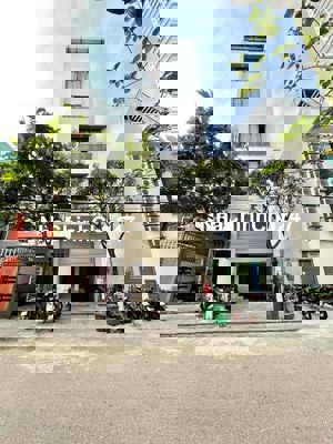 Bán nhanh toà căn hộ 6 tầng doanh thu 70tr/tháng. chính chủ