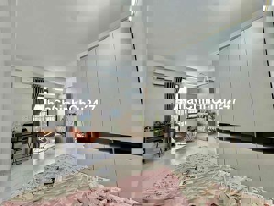 CĂN HỘ BAN CÔNG SIÊU RỘNG Ở NGAY - CHÍNH CHỦ