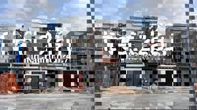 Nhà 2 lầu hoàn công khu dân cư gần sông Sài Gòn