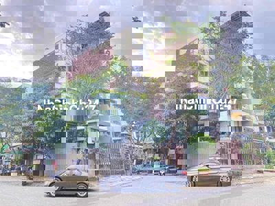 Căn góc 2 mặt tiền có hầm + thang máy tại KDC Tân Quy Đông -