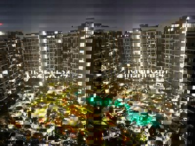 Bán căn 2PN, 2WC Diamond Alnata Plus tầng 9 view hồ bơi Centery 5,6 tỷ