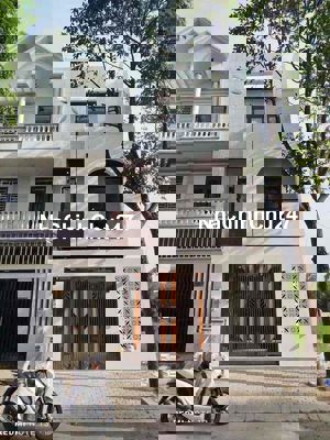 BÁN NHÀ 1 TRỆT 2 LẦU FULL NỘI THẤT KDC NAM LONG (8C) CẦN THƠ