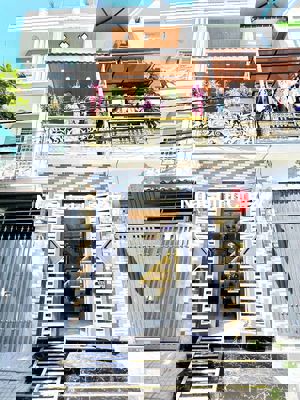 🔥🔥🔥 BÁN NHÀ SỔ HỒNG - XE HƠI CHẠY NGANG NHÀ SÁT QUẬN 7 🔥🔥🔥