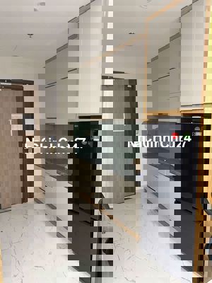 Beverly Solari - loại studio - rổ hàng 50 căn hàng đẹp cần bán gấp