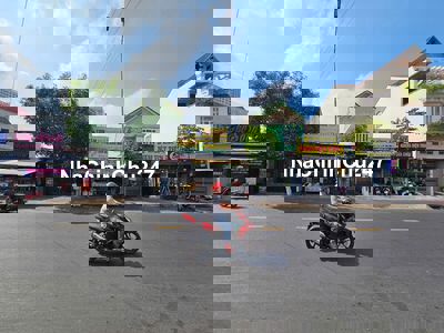 Mặt tiền kinh doanh Lý Thường Kiệt, gần ngã tư Đồi Mồi, 2077 Dĩ An