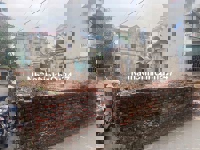 Bán đất ngõ 27 Tây mỗ DT 51m MT 4.4 m ô tô qua đất giá 5,75 tỷ