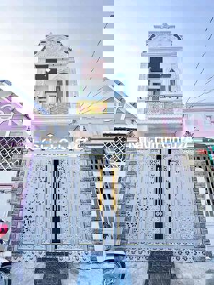 NHÀ LẦU MỚI TUYỆT ĐẸP GIÁP KHU ĐẠI NGÂN