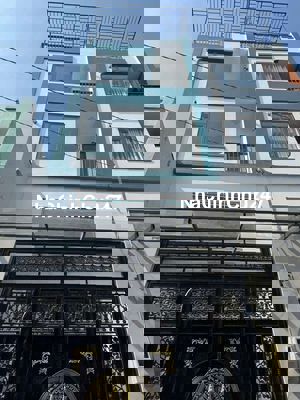 Nhà đẹp nhỉnh 5tỷ hxh 5tầng BTCT đg Bình Trị Đông p.BTD q.Bình Tân