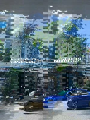 -Cần bán gấp nhà ở Thới Tam Thôn, Hóc Môn Giá 825 triệu