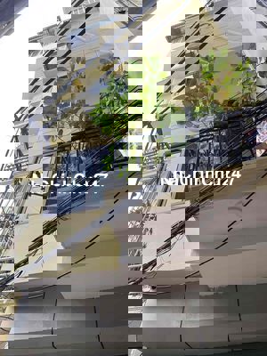 MỸ ĐÌNH 35M2- Ô TÔ 4 CHỖ ĐỖ CỬA - NGÕ THÔNG VÀI BƯỚC CHÂN RA PHỐ