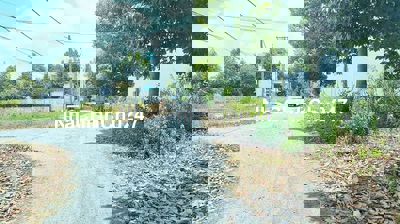 CHỦ GỬI LÔ 135 BẾN LỨC SỔ RIÊNG GẦN TRƯỜNG HỌC