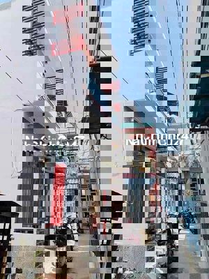 NHÀ TRỆT LẦU ĐẦY ĐỦ NỘI THẤT HẺM 44 CMT8 2 PHÒNG TOILET RIÊNG