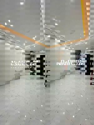 Nhà 50m2 Thang Máy Ngay Thế Giới Di Động Ngã Tư Thạch Bàn – Cổ Linh