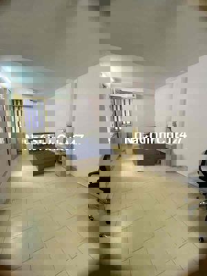 Bán nhà tập thể còn nguyên bản phố Nguyễn Công Trứ 35m2 T3 giá 2.5 tỷ