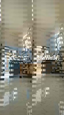 Bán nhà đẹp vuông vức quận Bình Thạnh, cách trung tâm Q1 chưa đến 1km