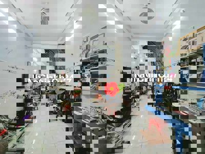 Gấp bán, Nhà Đỗ Xuân Hợp, 84m2, 2tầng, gần mặt tiền, khu dân trí cao.