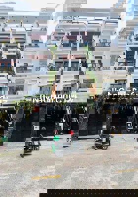 Bán nhà hẻm xe hơi CMT8 Q.3, 40m2, 4 tầng 4PN, sát mặt tiền