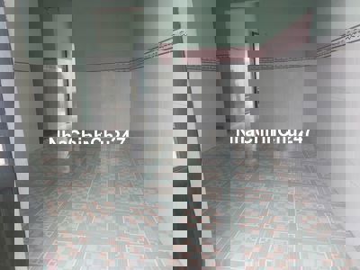 Nhà cấp4 rộng rãi,thoáng mát.Ký hợp đồng dài hạn,trực tiếp với chủ nhà