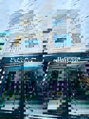 Nhà 2 Lầu Đúc, Nội Thất Cao Cấp, SHR Chính Chủ, Nguyễn Văn Quá Quận 12