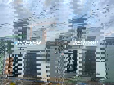 Chính chủ Bán Gấp Nhà Gác Lửng Đúc Sân Xe Hơi gần trường Lái Bửu Long