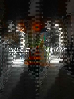 Bán nhà thổ cư hoàn công, trục chính hẻm 68 Cmt8