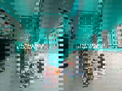 Nhà ở+ 12 phòng trọ, 5x22m, 1 lầu, Giá: 4,99ty, Lê Văn lương, nhà bè