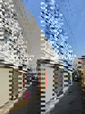 Bán Biệt thự MiNi 7 x 11 gần cầu Tham Lương quận 12