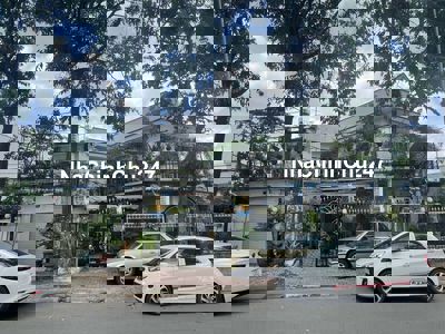 Chính chủ bán nhà mặt tiền dài 17,5m Nguyễn Tri Phương trục đường lớn