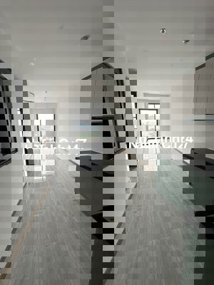 Cần bán căn hộ Làng Đại Học Giá 1,85ty/ Căn 2PN 2WC