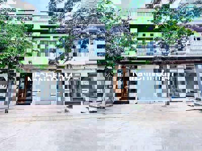 Nhà 3pn, đường 12m, hương đông nam,giá 4,29 tỷ