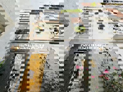 CHÍNH CHỦ CẦN BÁN NHÀ MỚI XÂY GẦN CHỢ AN NHƠN ĐÚC 2LẦU SÂN THƯỢNG