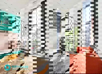 DUPLEX CAO CẤP_ĐẦY ĐỦ NỘI THẤT_BAN CÔNG 30m2 gần vòng xoay Dân Chủ