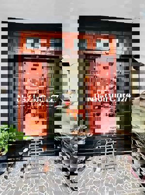 CHÍNH CHỦ CẦN BÁN CĂN NHÀ ĐỂ VỀ QUÊ 1ty150 (thương lượng)