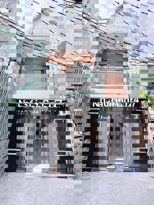 Nhà Q4 mới.1 trệt,2lầu,st