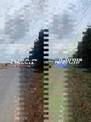 Chính chủ gửi bán gấp 20m mặt tiền đường ngay kcn vsip 3