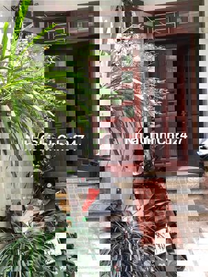 CẦN BÁN NHÀ TRONG NGÕ LĨNH NAM 4 TẦNG CÓ SÂN THOÁNG