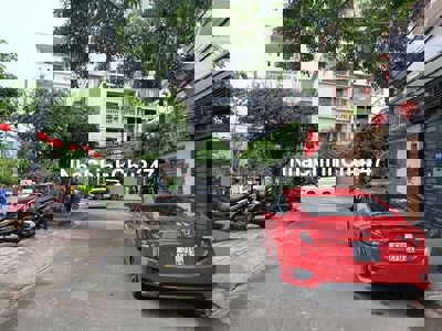 Nhà trọ mới xây, gần Cc Hưng Thịnh Land, 2PN, có gác, đ. ô tô, 5.5 tr