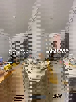 Bán căn hộ tầng trệt + 1 lầu chung cư số 1 Tôn Thất Thuyết