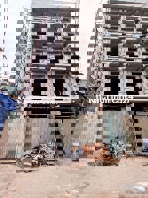 8.9 tỷ có ngay nhà Phân Lô ÔTÔ TRÁNH - LÔ GÓC - KINH DOANH - THANG MÁY