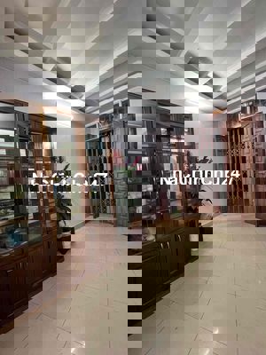 CỰC HIẾM 5,18 TỶ CÓ NGAY NHÀ 30M2 5 TẦNG LĨNH NAM VỊ TRÍ ĐẸP