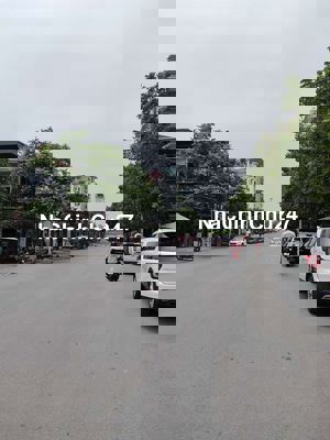 Chủ nhà cần sang nhượng căn nhà tại LONG BIÊN