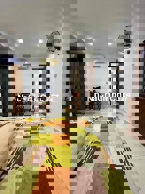 Căn hộ CC 3PN, 2wc, đầy đủ nội thất, giá tốt