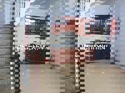 Bán nhà Lĩnh Nam, ngõ thông gần ô tô đỗ , 30m , 5ty3