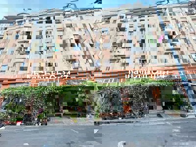 CC 52 P5 Q8 ,  2PN 63m2 , sd thang máy, tặng hết Nội thất, sổ sẵn