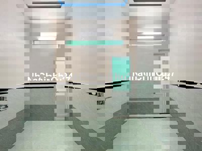 chủ ngộp bank cần bán nhà trung tâm hóc môn