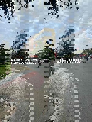 NHÀ HIẾM NỞ HẬU-CƯ XÁ PHÚ LÂM A P12, Q6 - 36M2-SHR