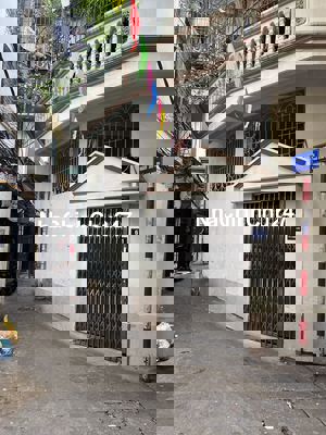 Nhà 4 tầng khép kín